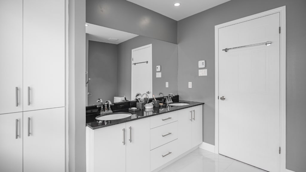 72 inch white bathroom vanity with sink