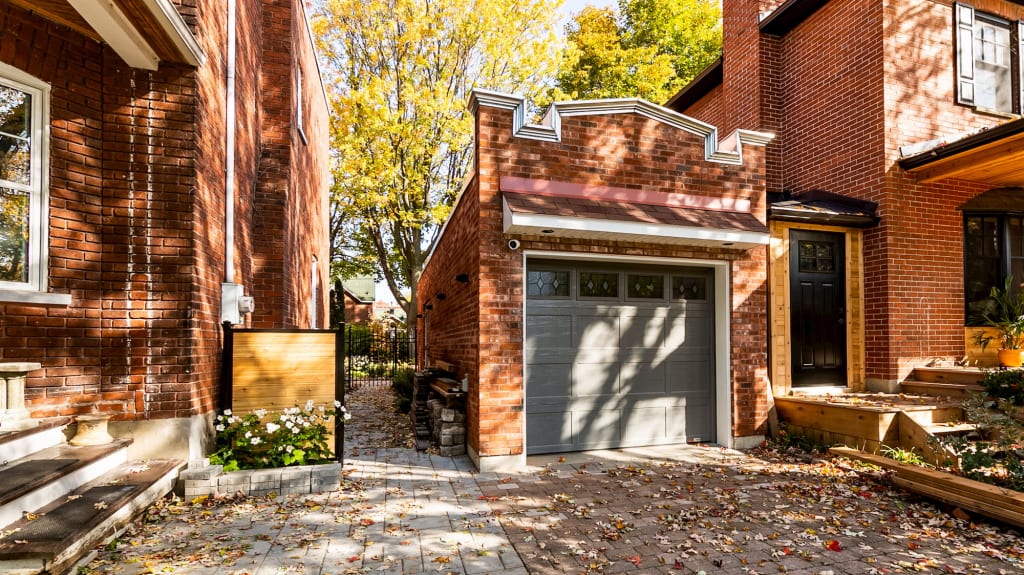 detached garage construction