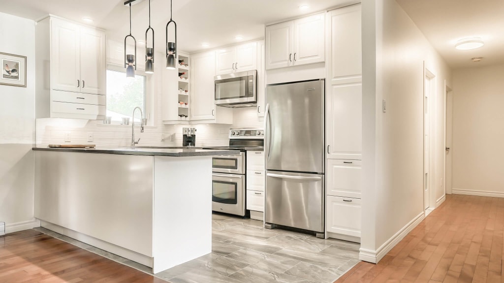 modern_white_kitchen