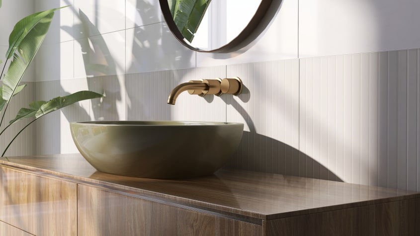 Salle de bain moderne avec mur en céramique grise