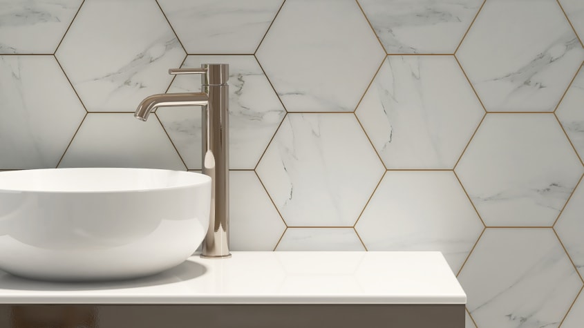 Salle de bains avec carreaux hexagonaux bleu pastel
