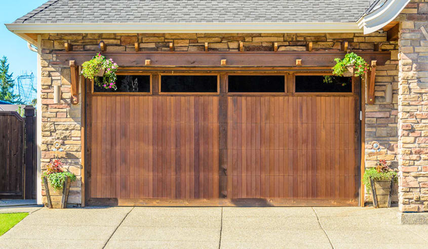 porte de garage en bois