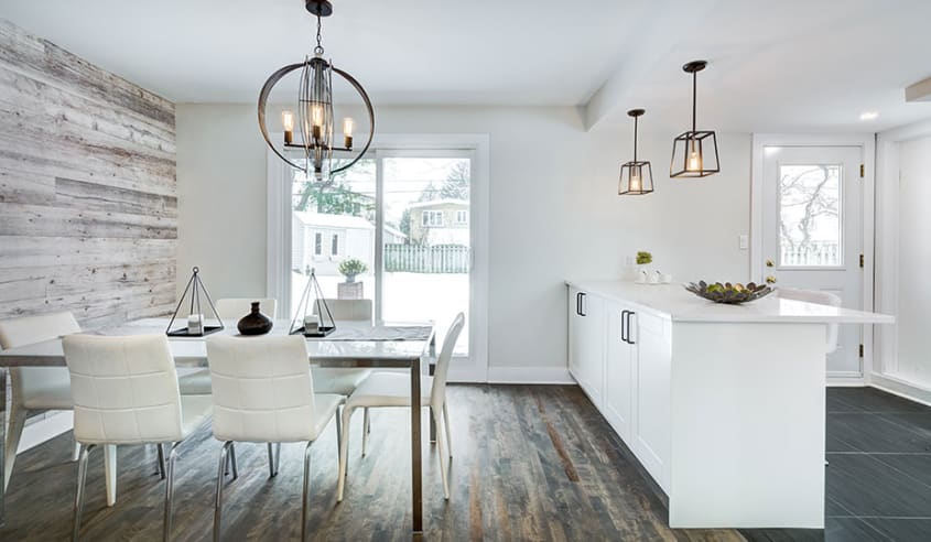 espace ouvert avec cuisine et salle a manger