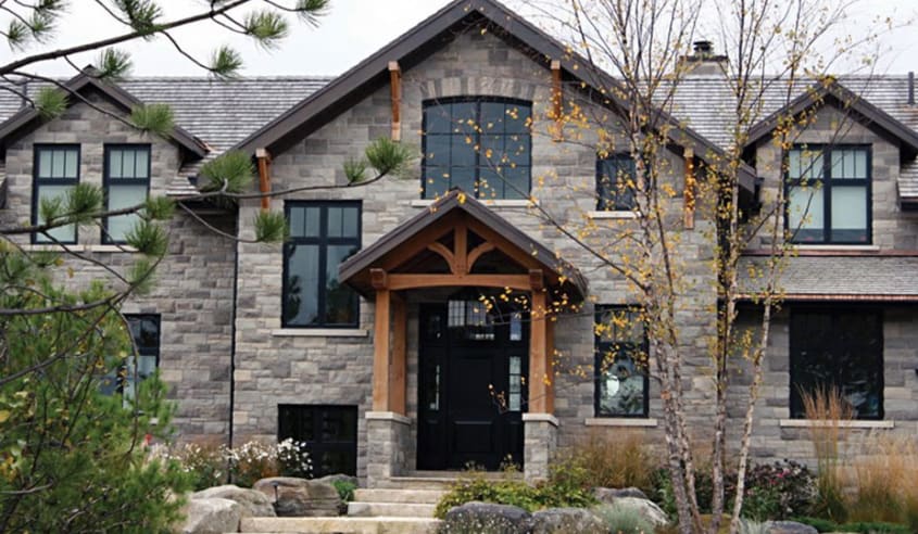 maison avec maconnerie en pierre