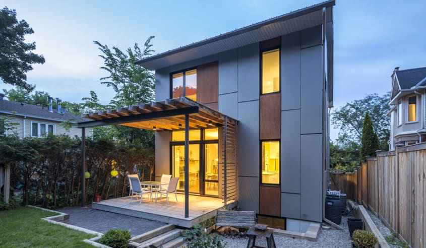 maison avec panneaux de fibrociment