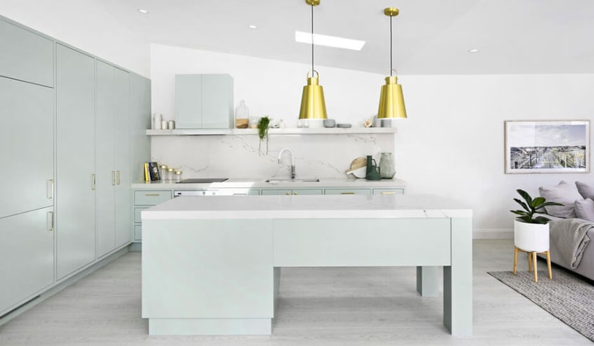mint-kitchen-with-gold-door-handles