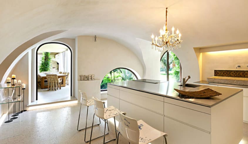 skitch-with-a-curved-ceiling