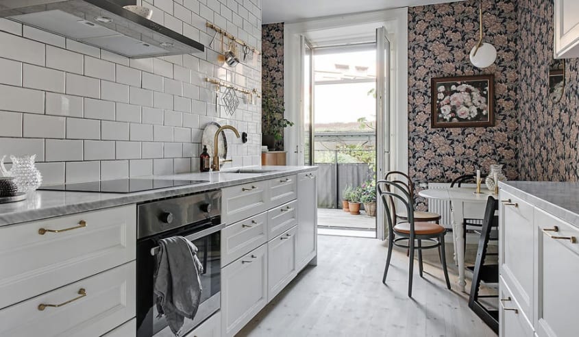 cuisine-avec-papier-peint-floral