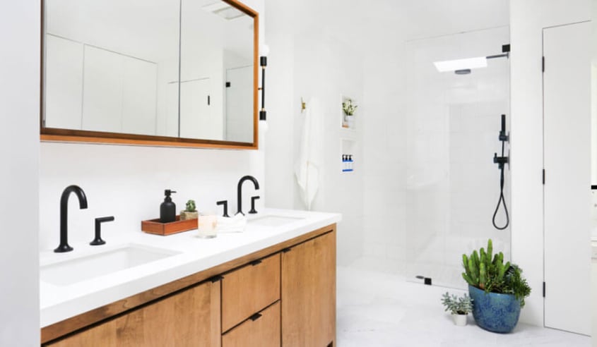 vanité-de-salle-de-bain-avec-petite-poignées